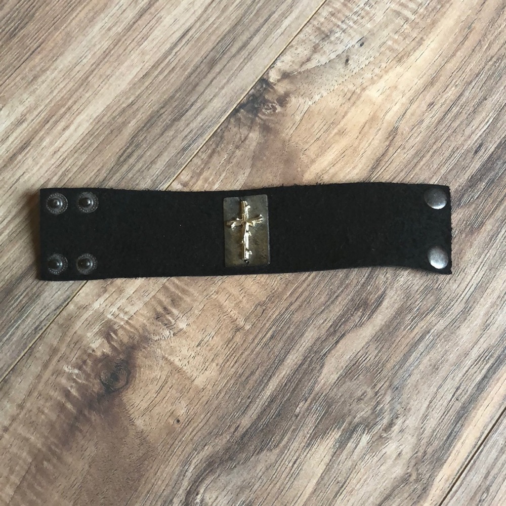 NWT ETSY Black leather handmade cuff with cross
